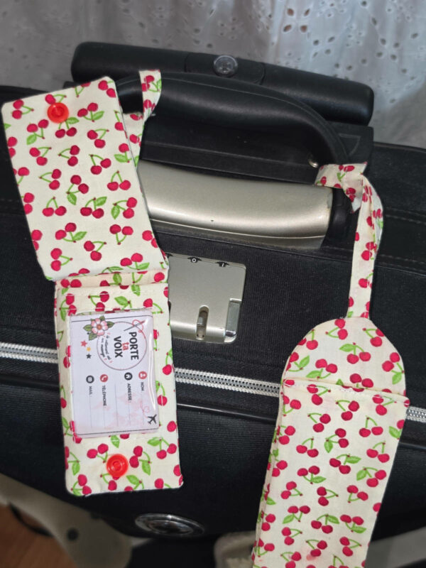 etiquette voyage cerises L'étiquette bagage
